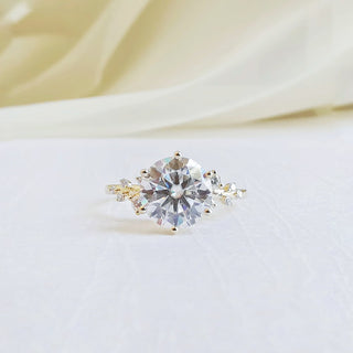 2-0-ct-round-shaped-moissanite-pave-setting-engagement-ring