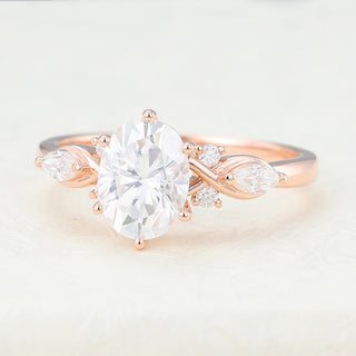 oval-shaped-moissanite-cluster-engagement-ring-10