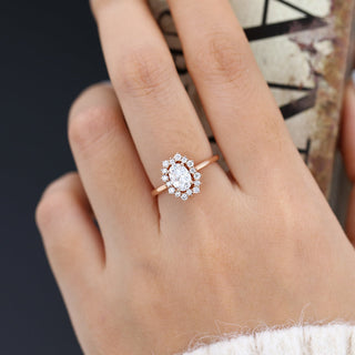 oval-shaped-moissanite-halo-engagement-ring