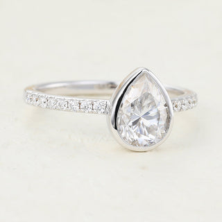 pear-shaped-moissanite-pave-setting-engagement-ring-3