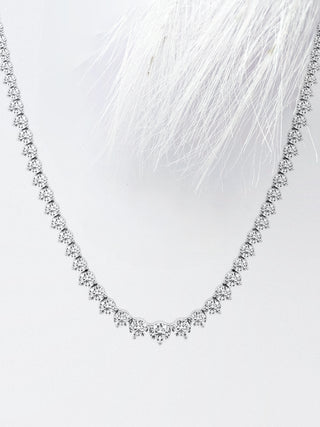 Round Cut Moissanite Riviera Diamond Tennis Necklace In White Gold