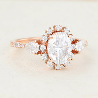 oval-shaped-moissanite-halo-engagement-ring