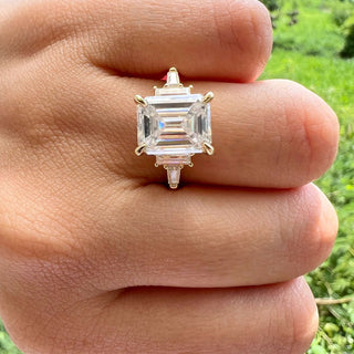 emerald-cut-3-stone-moissanite-engagement-ring