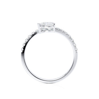 pear-shaped-split-shank-style-wedding-band