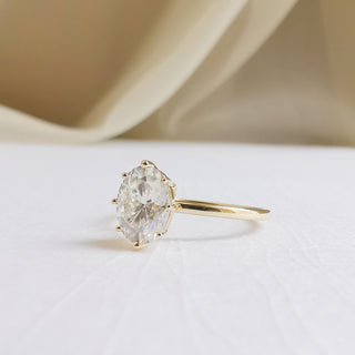 1-50-ct-round-shaped-moissanite-solitaire-engagement-ring-8