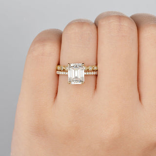 emerald-cut-solitaire-style-moissanite-bridal-ring-set-1