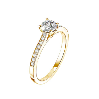 0-50-ct-round-shaped-moissanite-pave-setting-engagement-ring