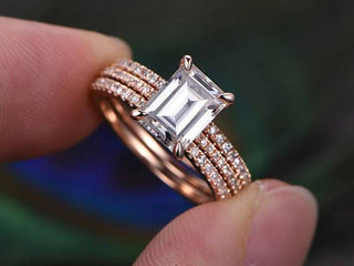 emerald-cut-solitaire-moissanite-bridal-ring-set