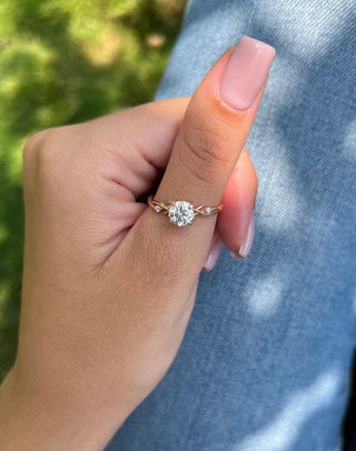 1.0 CT Round Cut Moissanite Twig Engagement Ring