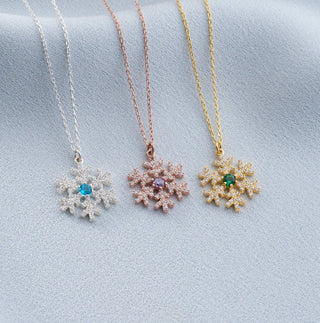 Round Cut Diamond Sparkly Snowflake Necklace for Christmas Gift