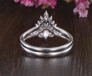 pear-cluster-moissanite-bridal-ring-set