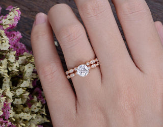 1-0-ct-round-cut-solitaire-milgrain-style-moissanite-bridal-ring-set