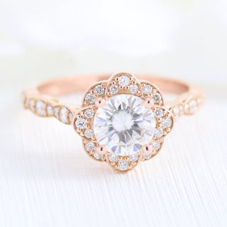 Floral Round Cut Ring in Scalloped Band With Crown Diamond Band Ring