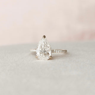 2.5 CT Pear cut Moissanite Engagement Wedding Ring