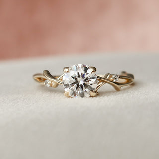 1 CT Round cut Moissanite Engagement Ring